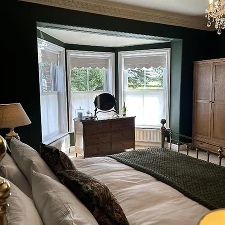 The Lodge At Salhouse-3