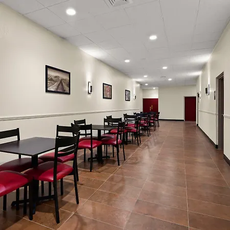 Red Roof Inn Norwich-2